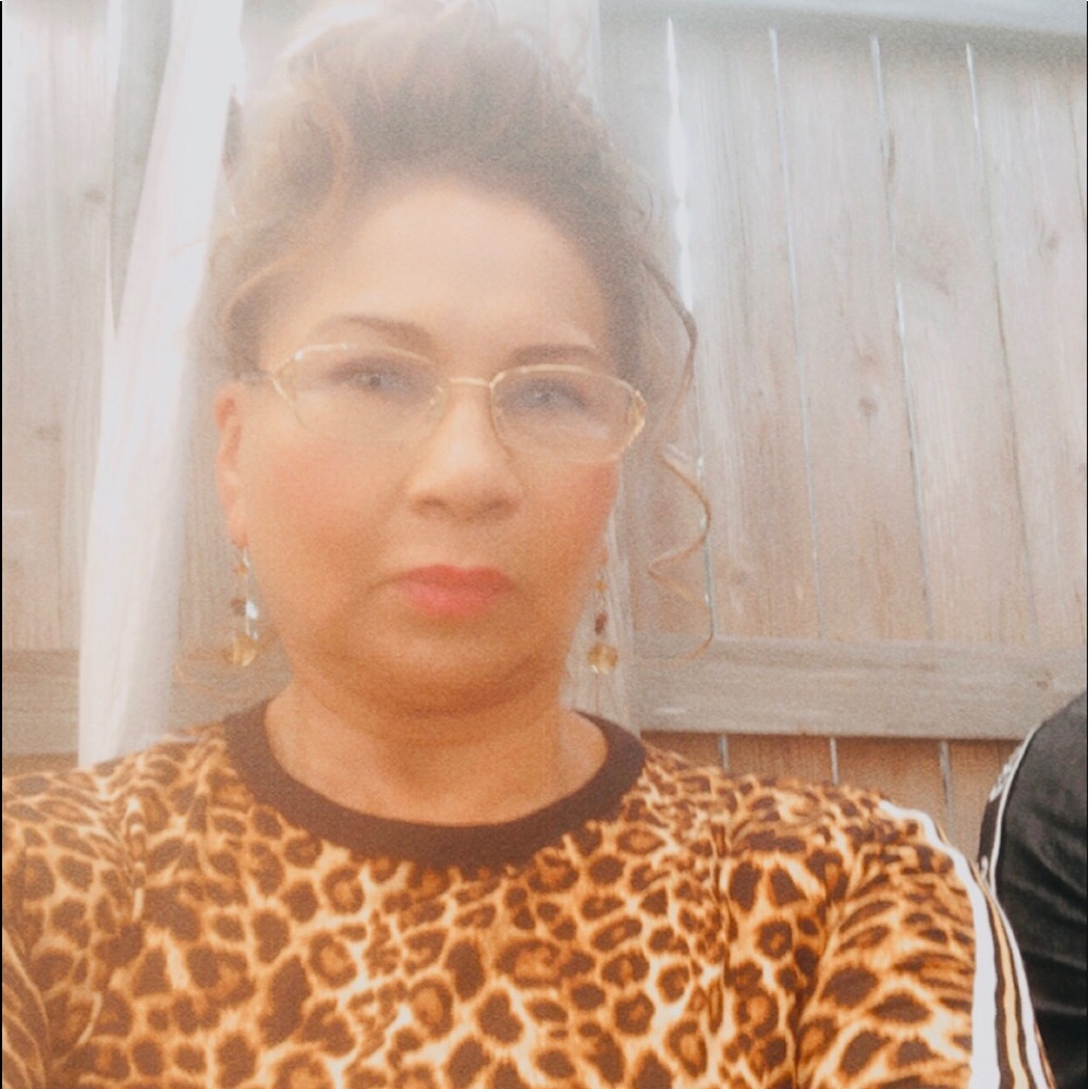 Meet your Posher, Cruz